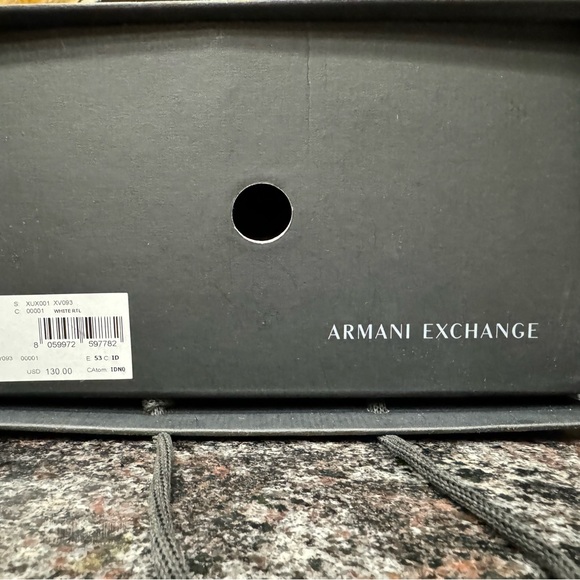 Men’s, Armani Exchange casual sneakers. Size 9 - Picture 4 of 10